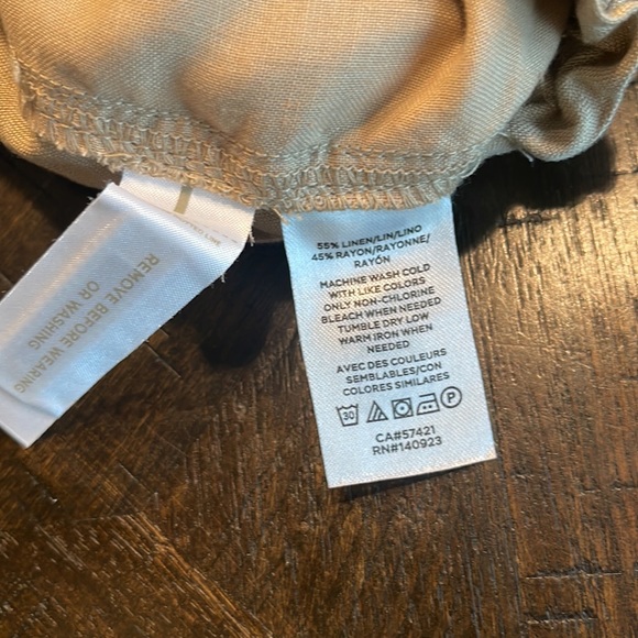 Loft Linen Shorts - Picture 6 of 6